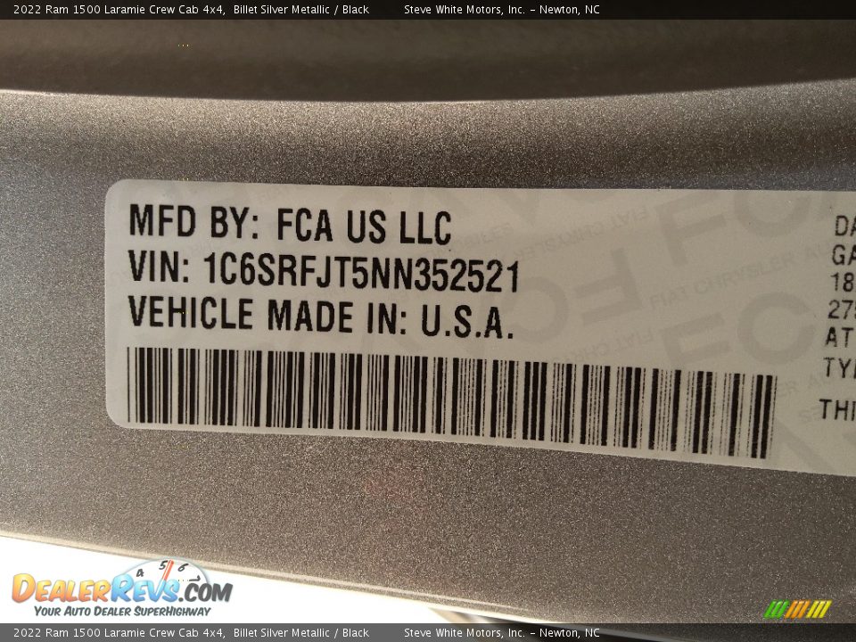 2022 Ram 1500 Laramie Crew Cab 4x4 Billet Silver Metallic / Black Photo #32