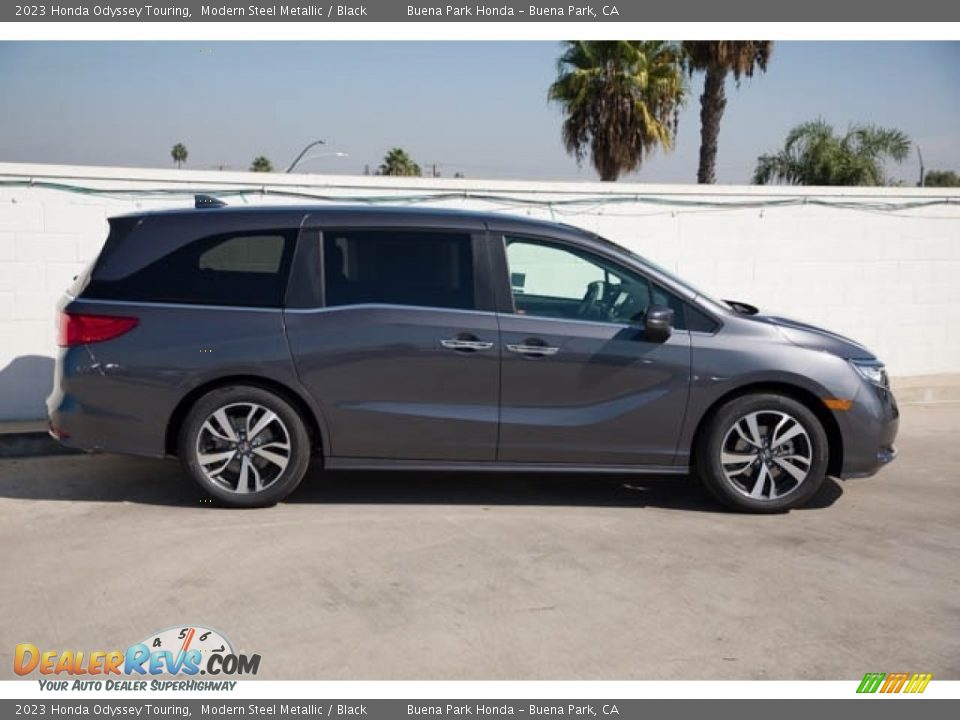 Modern Steel Metallic 2023 Honda Odyssey Touring Photo #8