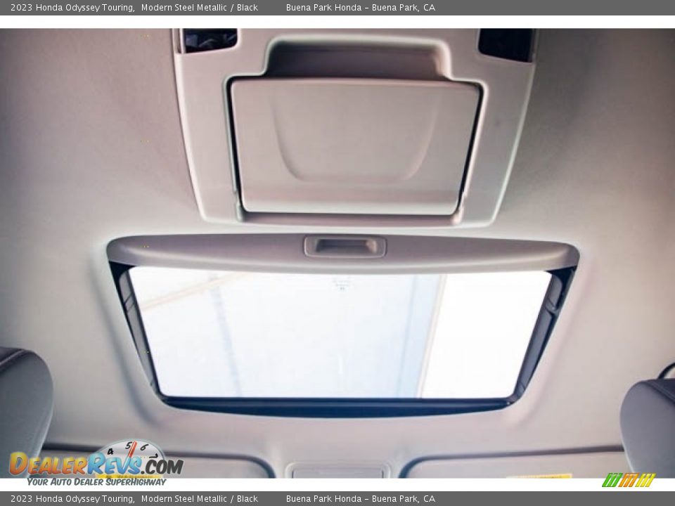 Sunroof of 2023 Honda Odyssey Touring Photo #27