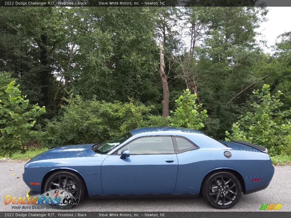 Frostbite 2022 Dodge Challenger R/T Photo #1