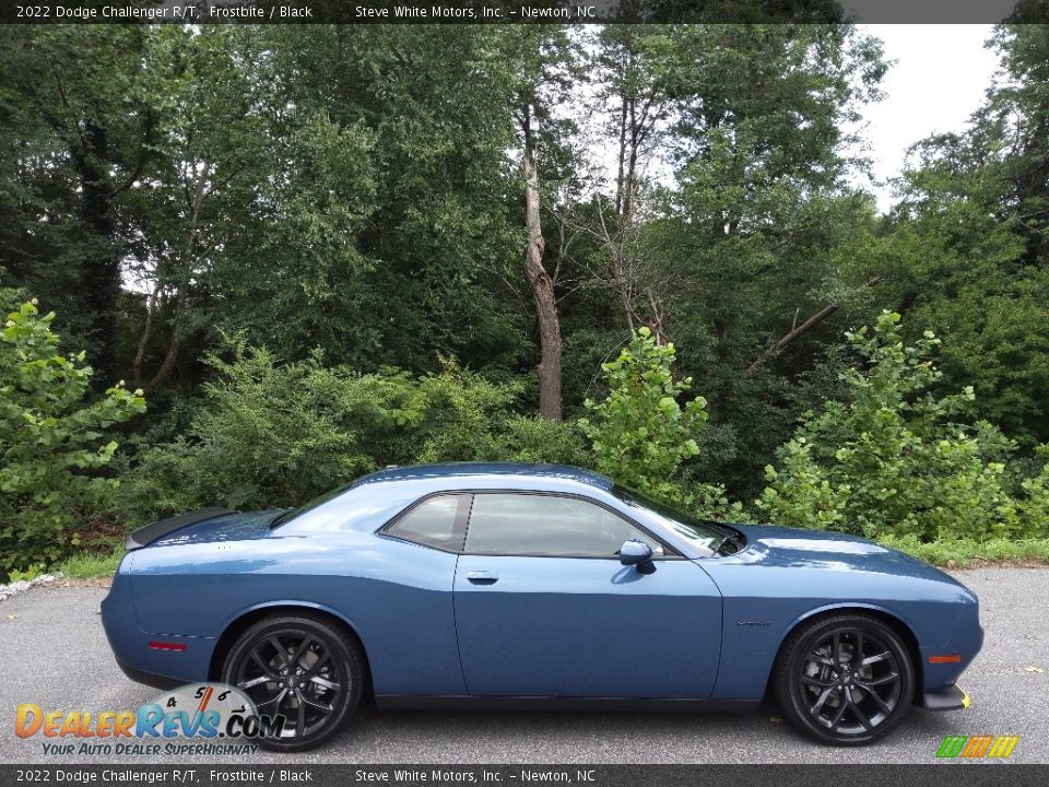 Frostbite 2022 Dodge Challenger R/T Photo #5