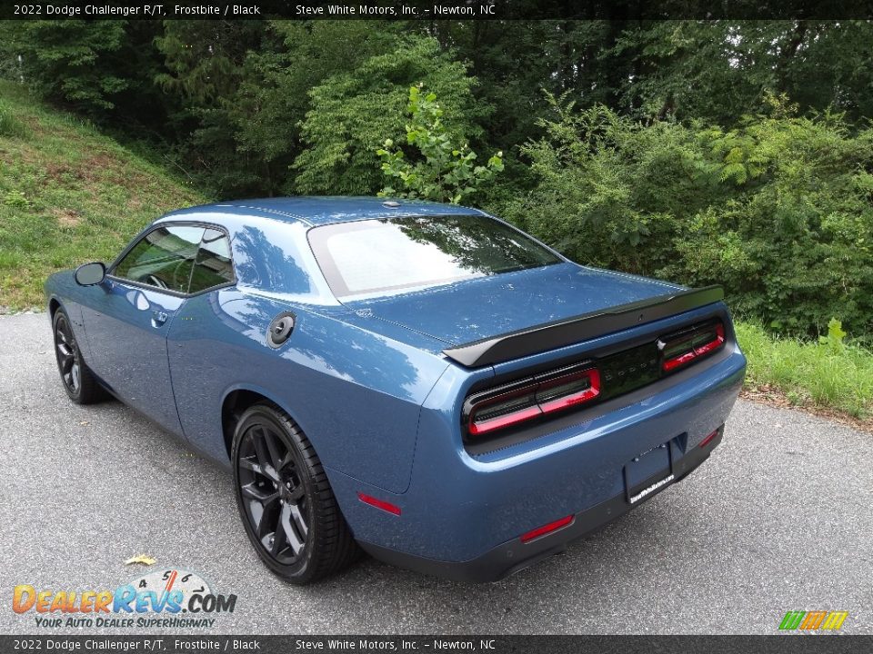 2022 Dodge Challenger R/T Frostbite / Black Photo #8