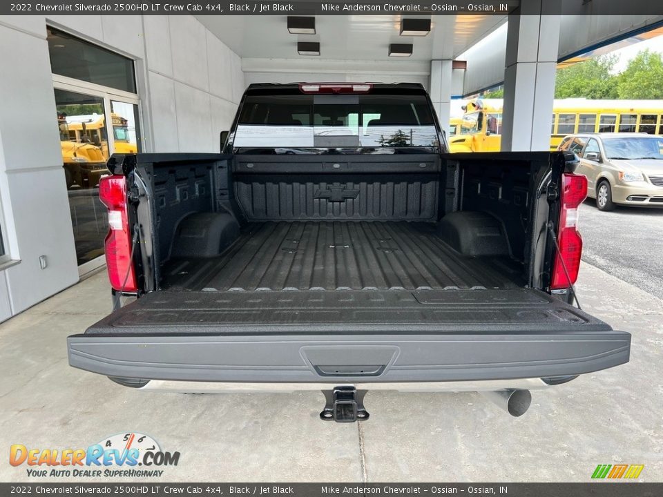 2022 Chevrolet Silverado 2500HD LT Crew Cab 4x4 Black / Jet Black Photo #8