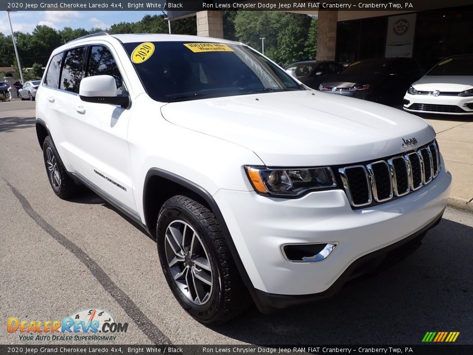 2020 Jeep Grand Cherokee Laredo 4x4 Bright White / Black Photo #2
