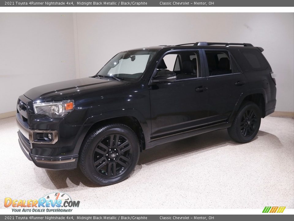 Front 3/4 View of 2021 Toyota 4Runner Nightshade 4x4 Photo #3