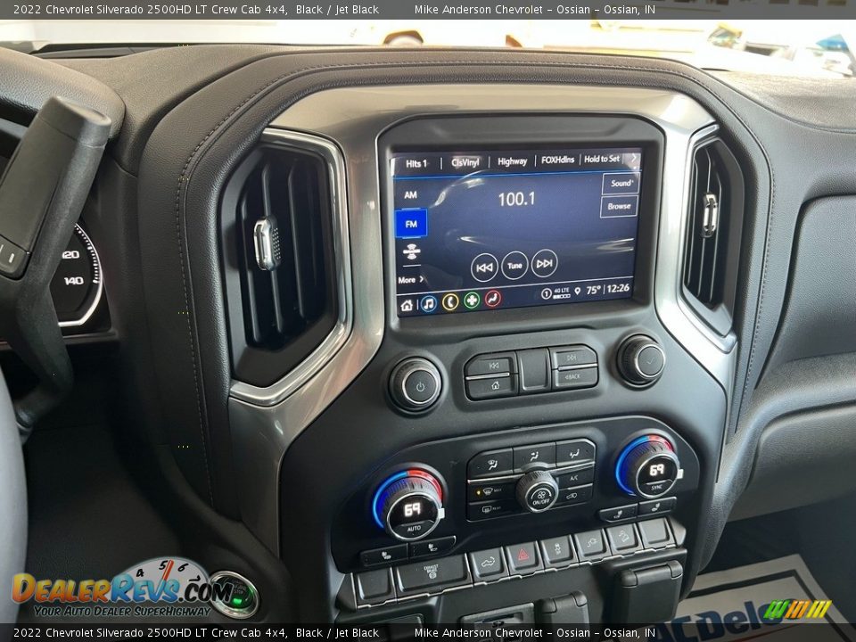 Controls of 2022 Chevrolet Silverado 2500HD LT Crew Cab 4x4 Photo #30