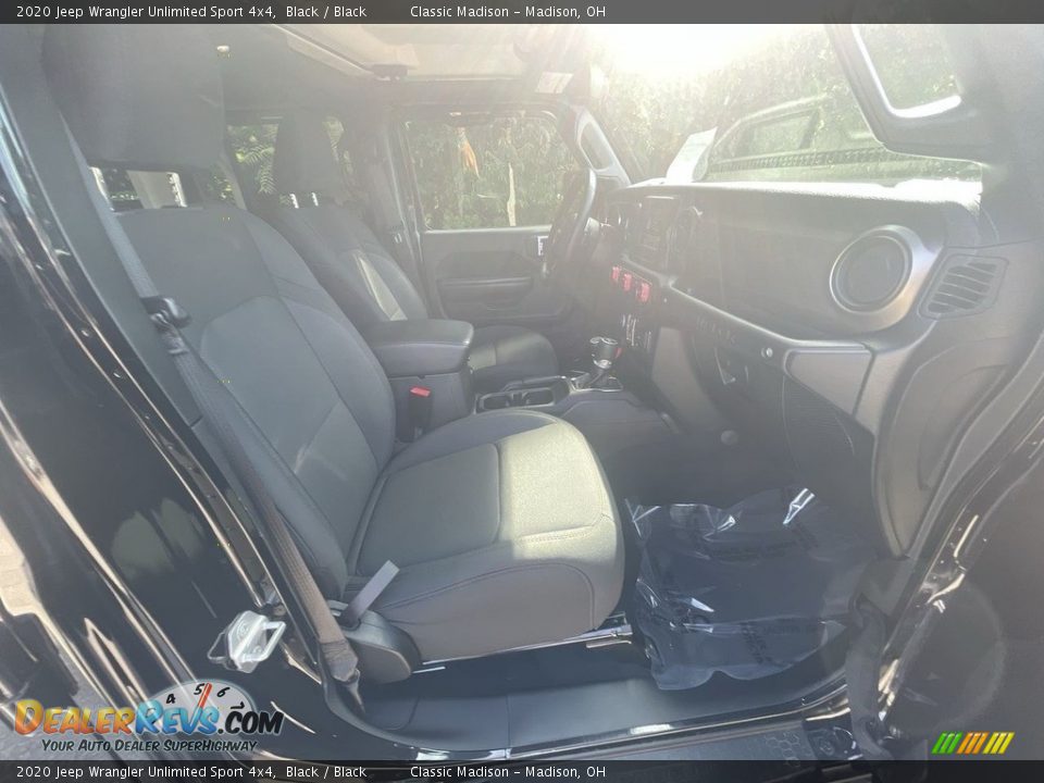 2020 Jeep Wrangler Unlimited Sport 4x4 Black / Black Photo #18