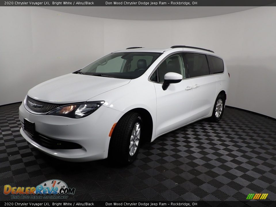 2020 Chrysler Voyager LXi Bright White / Alloy/Black Photo #5