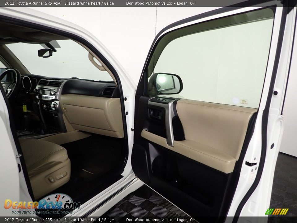 2012 Toyota 4Runner SR5 4x4 Blizzard White Pearl / Beige Photo #28