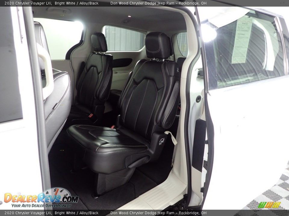 2020 Chrysler Voyager LXi Bright White / Alloy/Black Photo #23