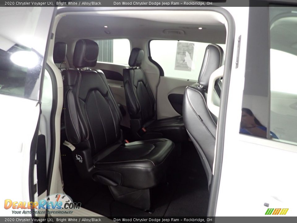 2020 Chrysler Voyager LXi Bright White / Alloy/Black Photo #29