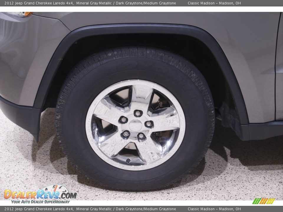 2012 Jeep Grand Cherokee Laredo 4x4 Mineral Gray Metallic / Dark Graystone/Medium Graystone Photo #17