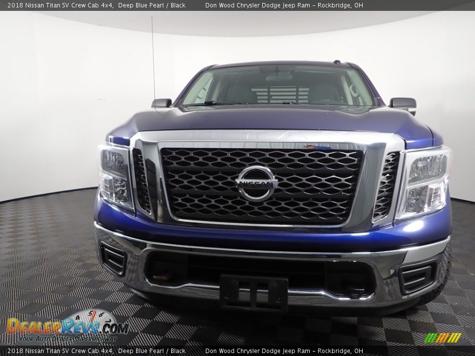 2018 Nissan Titan SV Crew Cab 4x4 Deep Blue Pearl / Black Photo #3