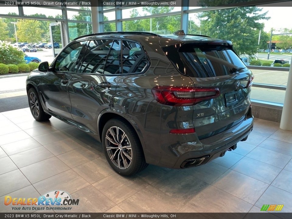 2023 BMW X5 M50i Dravit Gray Metallic / Black Photo #2