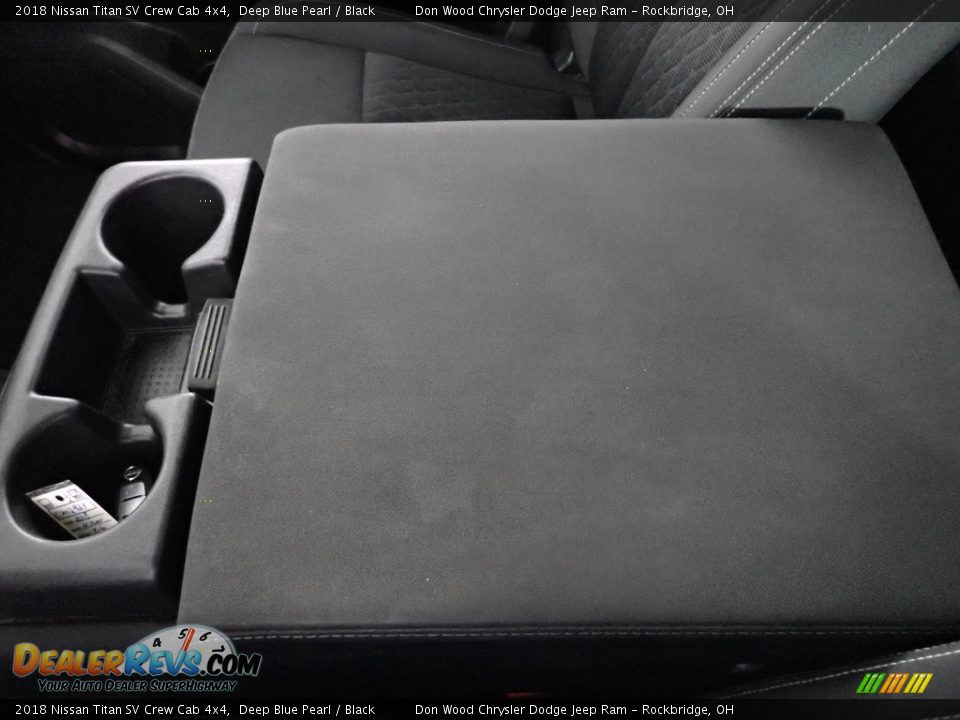2018 Nissan Titan SV Crew Cab 4x4 Deep Blue Pearl / Black Photo #19