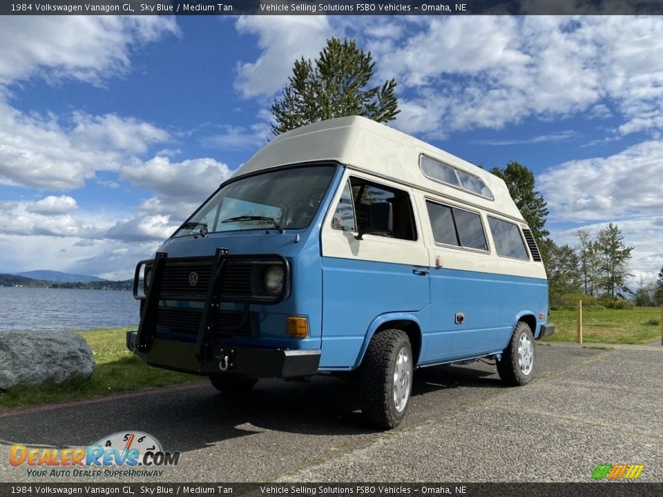 Front 3/4 View of 1984 Volkswagen Vanagon GL Photo #3