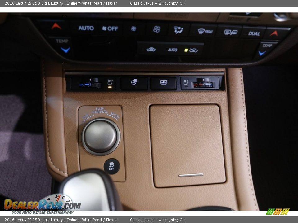 Controls of 2016 Lexus ES 350 Ultra Luxury Photo #17