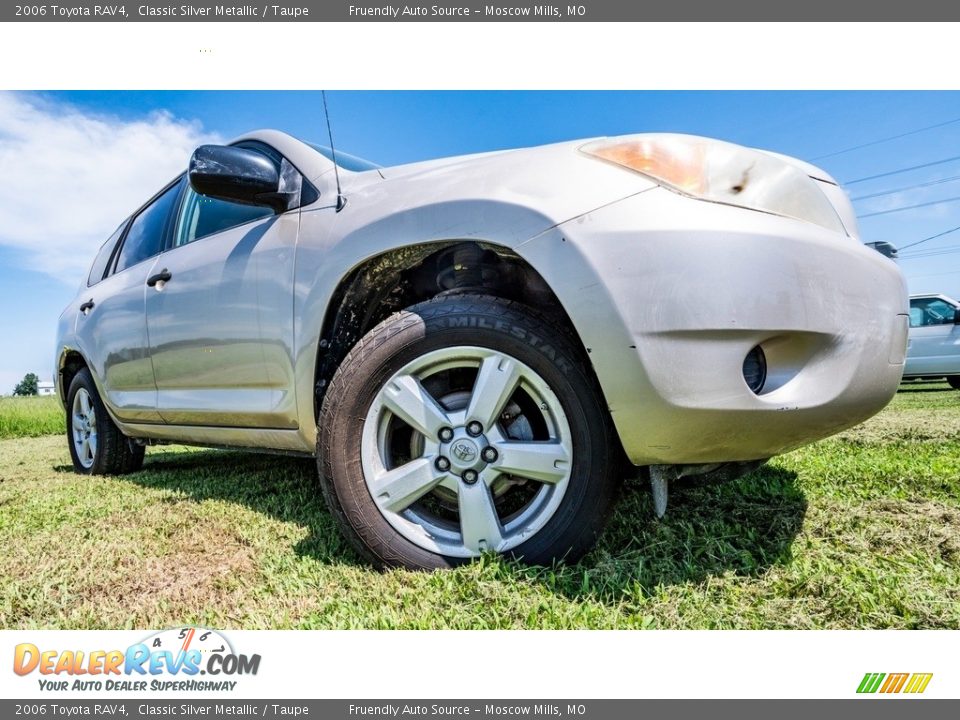 2006 Toyota RAV4 Classic Silver Metallic / Taupe Photo #2