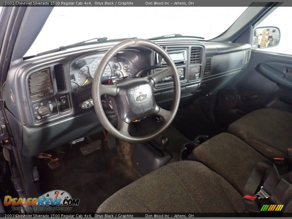 2001 Chevrolet Silverado 1500 Regular Cab 4x4 Onyx Black / Graphite Photo #18