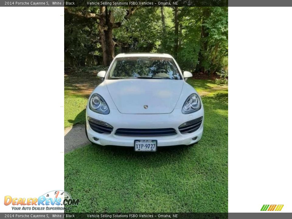 2014 Porsche Cayenne S White / Black Photo #3