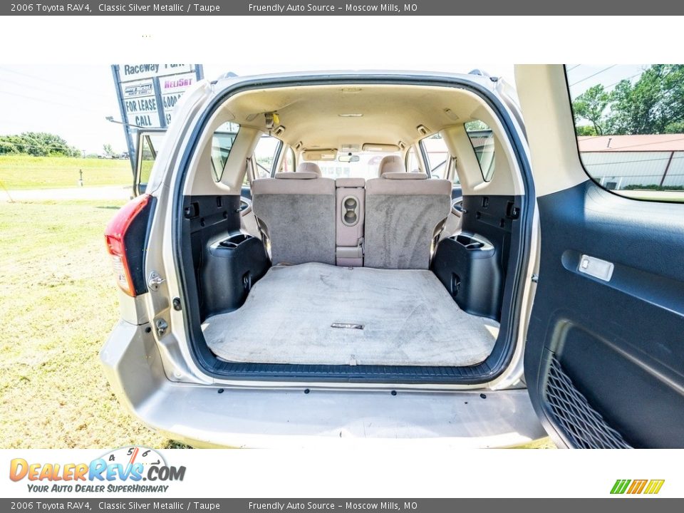 2006 Toyota RAV4 Classic Silver Metallic / Taupe Photo #21