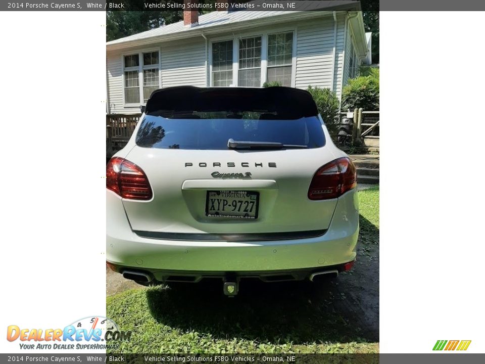 2014 Porsche Cayenne S White / Black Photo #17