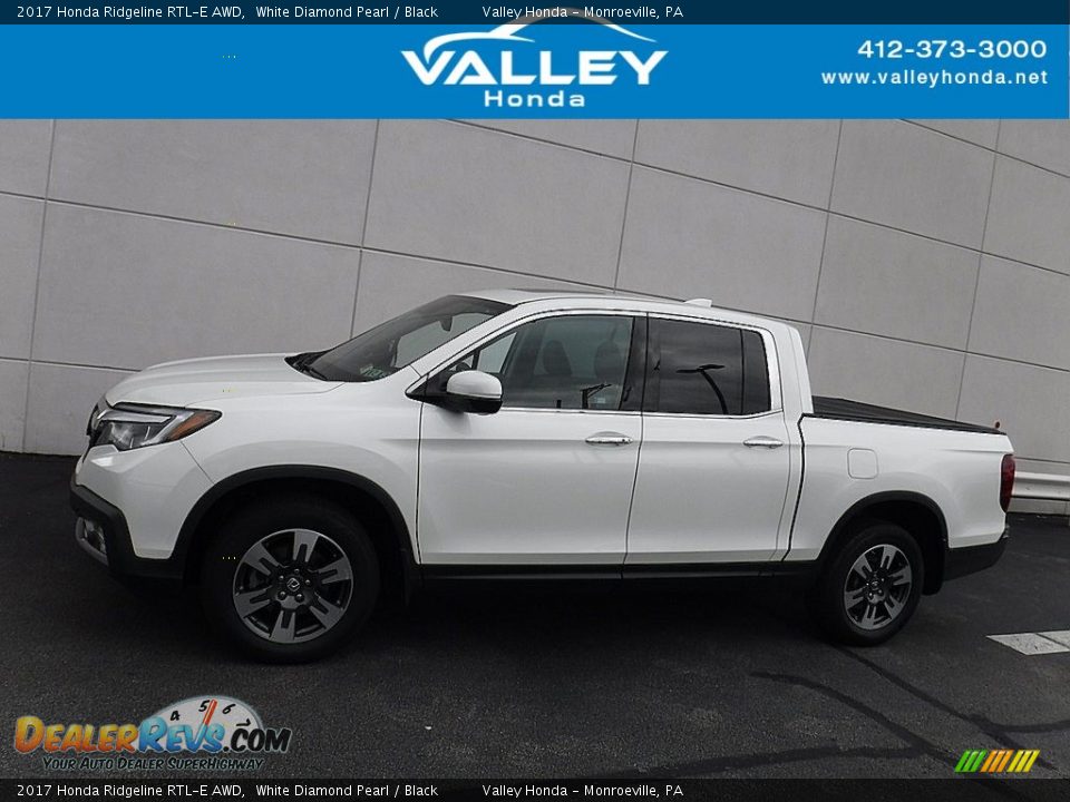 2017 Honda Ridgeline RTL-E AWD White Diamond Pearl / Black Photo #2