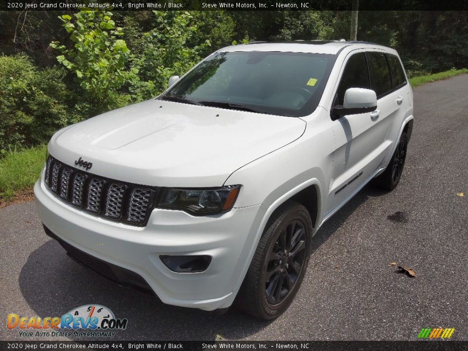 2020 Jeep Grand Cherokee Altitude 4x4 Bright White / Black Photo #2