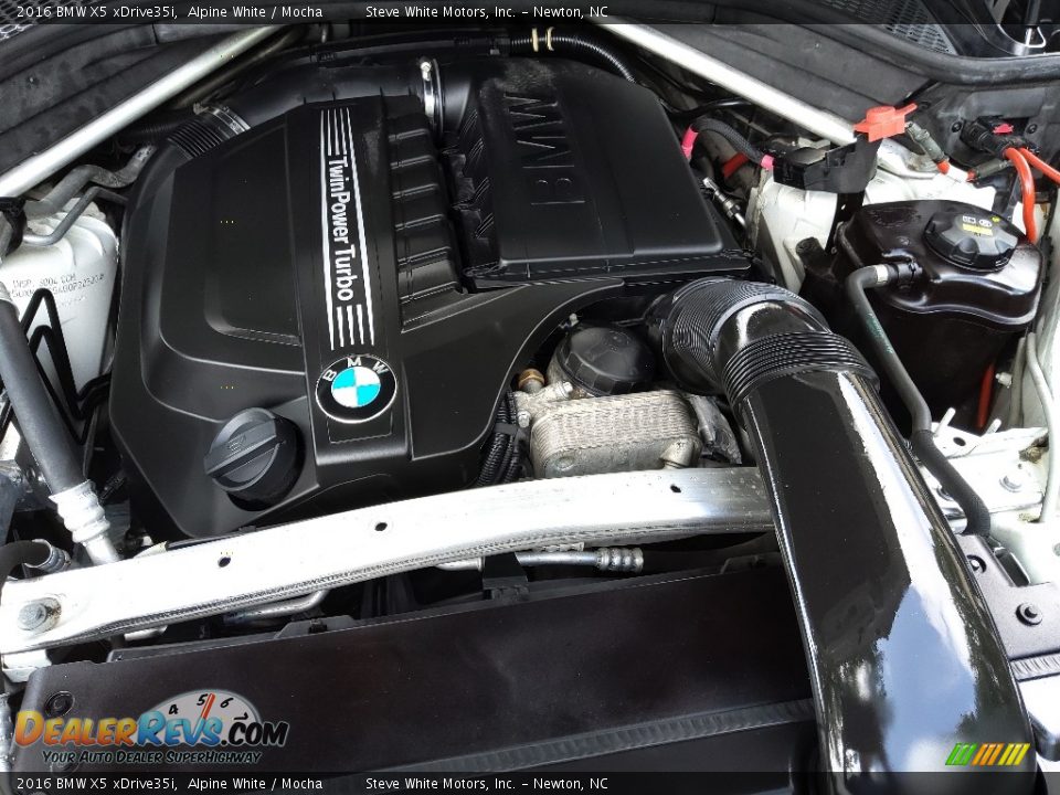 2016 BMW X5 xDrive35i Alpine White / Mocha Photo #6