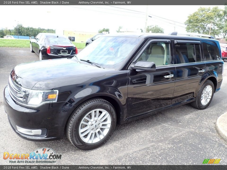 Front 3/4 View of 2018 Ford Flex SEL AWD Photo #8