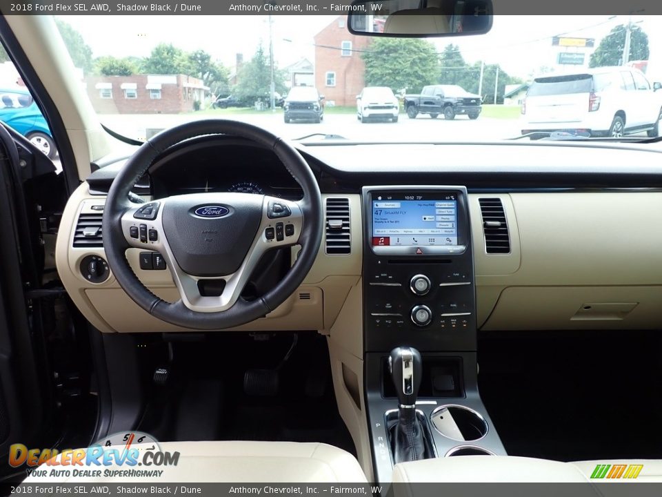 Dashboard of 2018 Ford Flex SEL AWD Photo #13