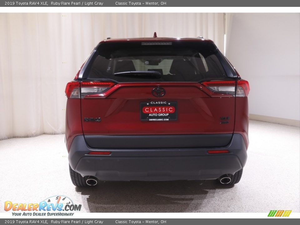 2019 Toyota RAV4 XLE Ruby Flare Pearl / Light Gray Photo #17