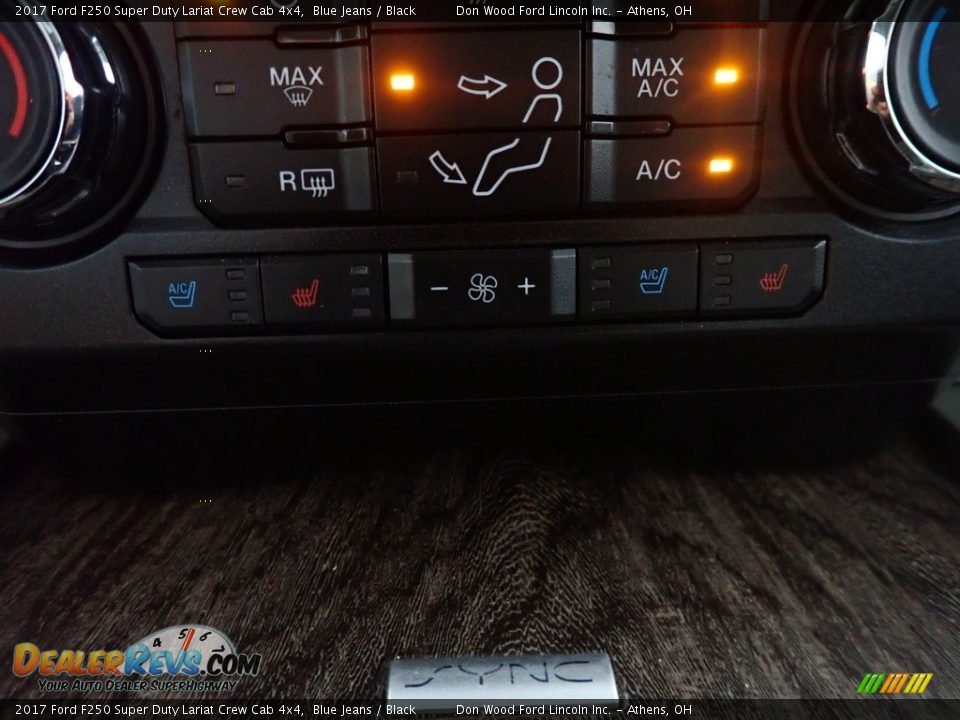 2017 Ford F250 Super Duty Lariat Crew Cab 4x4 Blue Jeans / Black Photo #3