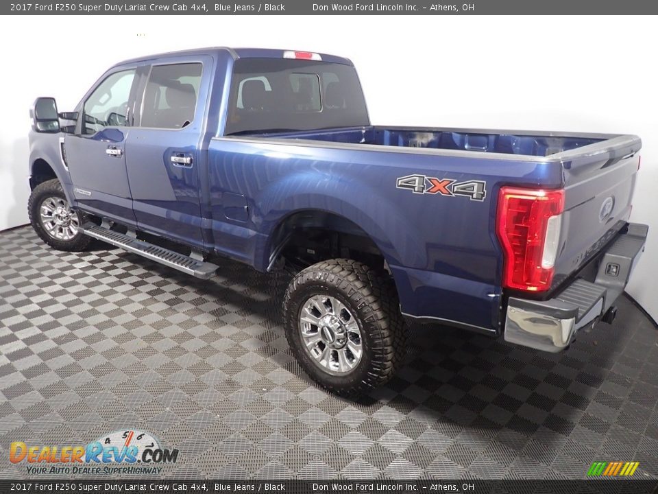 2017 Ford F250 Super Duty Lariat Crew Cab 4x4 Blue Jeans / Black Photo #15