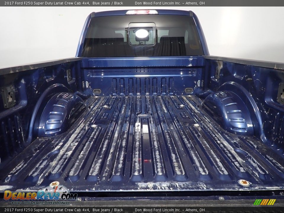 2017 Ford F250 Super Duty Lariat Crew Cab 4x4 Blue Jeans / Black Photo #17
