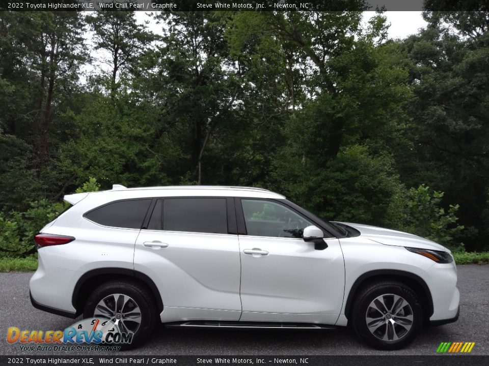 Wind Chill Pearl 2022 Toyota Highlander XLE Photo #6