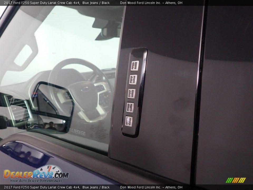 2017 Ford F250 Super Duty Lariat Crew Cab 4x4 Blue Jeans / Black Photo #22