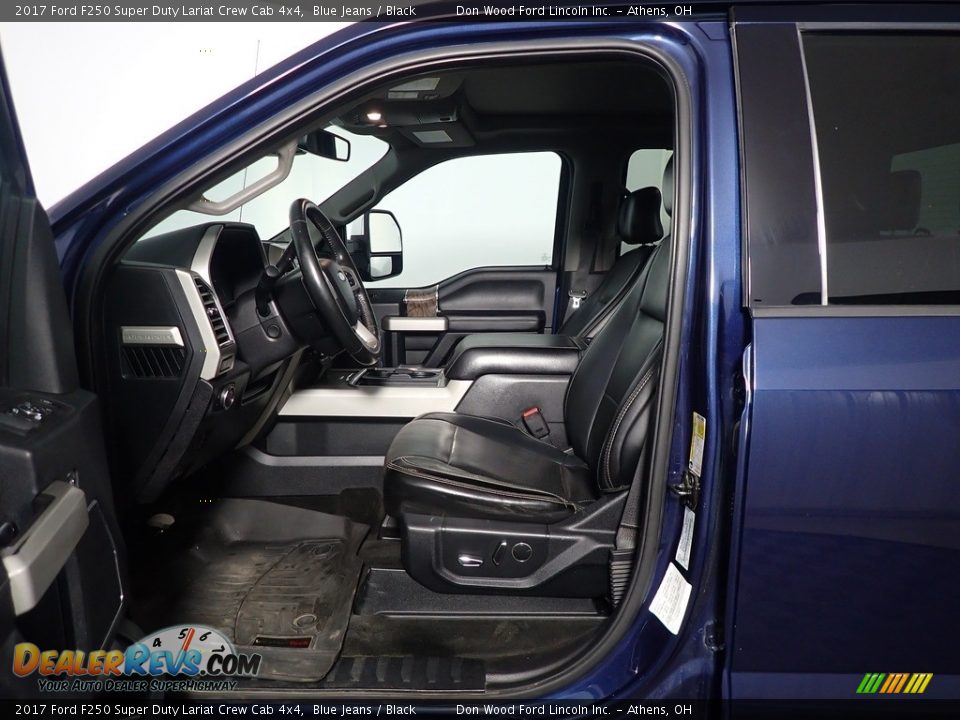 2017 Ford F250 Super Duty Lariat Crew Cab 4x4 Blue Jeans / Black Photo #25