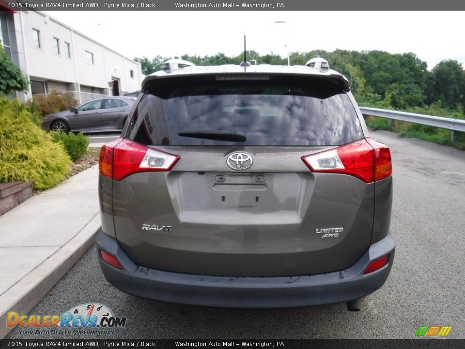 2015 Toyota RAV4 Limited AWD Pyrite Mica / Black Photo #15