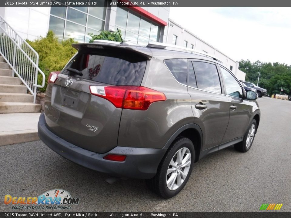 2015 Toyota RAV4 Limited AWD Pyrite Mica / Black Photo #16