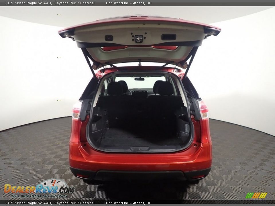 2015 Nissan Rogue SV AWD Cayenne Red / Charcoal Photo #13