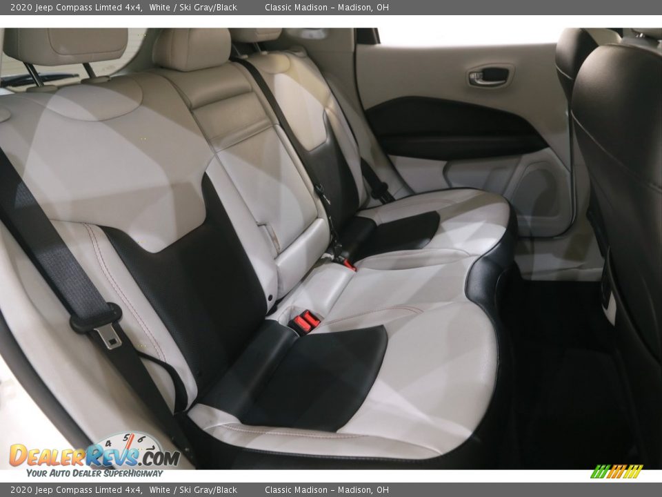 2020 Jeep Compass Limted 4x4 White / Ski Gray/Black Photo #18