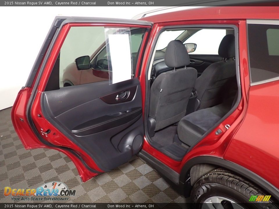 2015 Nissan Rogue SV AWD Cayenne Red / Charcoal Photo #33