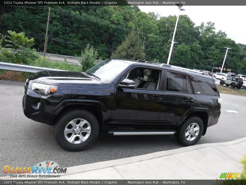 2020 Toyota 4Runner SR5 Premium 4x4 Midnight Black Metallic / Graphite Photo #15