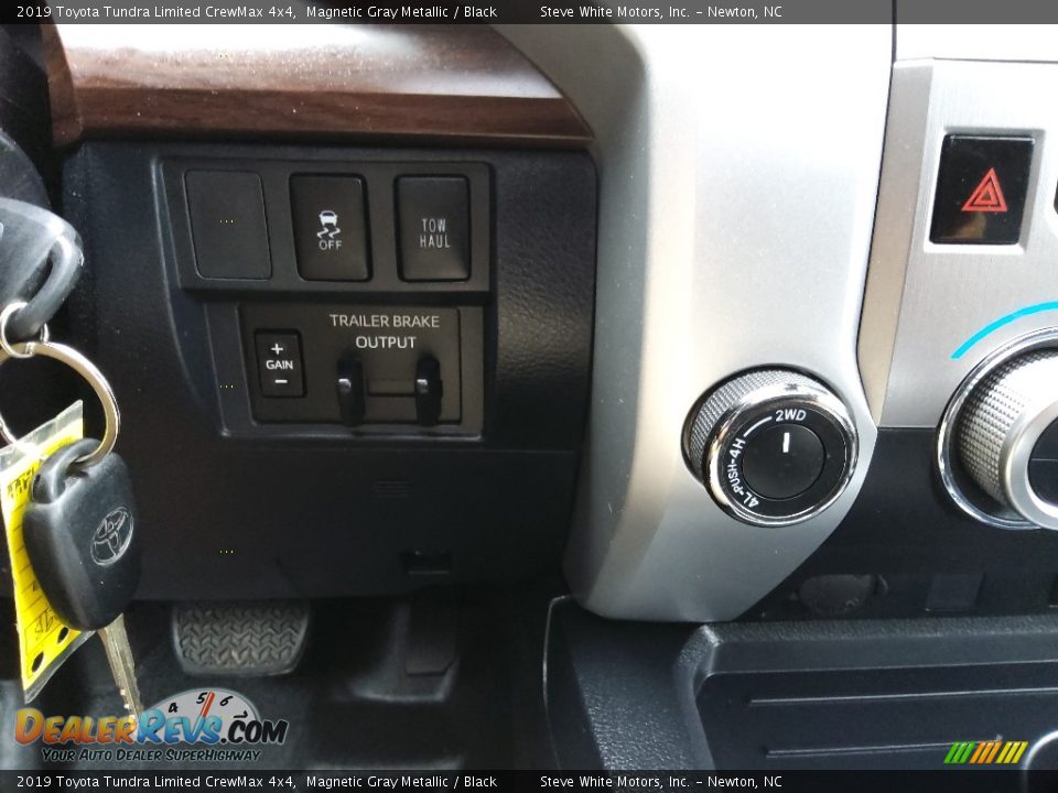 2019 Toyota Tundra Limited CrewMax 4x4 Magnetic Gray Metallic / Black Photo #24