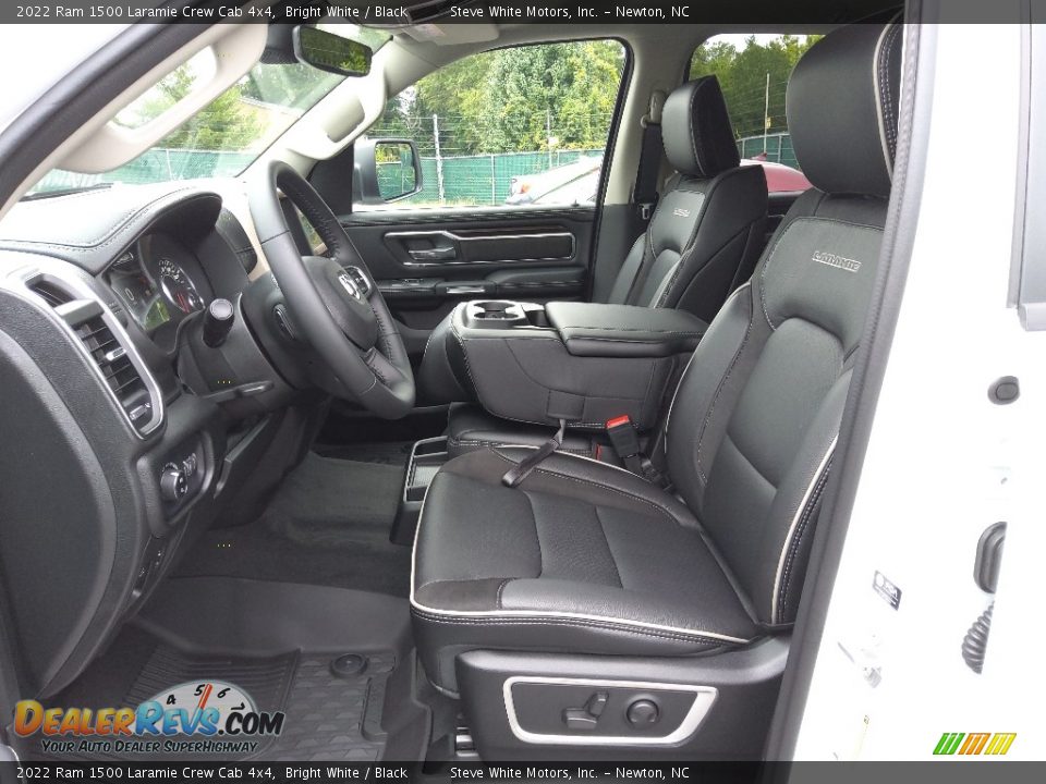 2022 Ram 1500 Laramie Crew Cab 4x4 Bright White / Black Photo #11