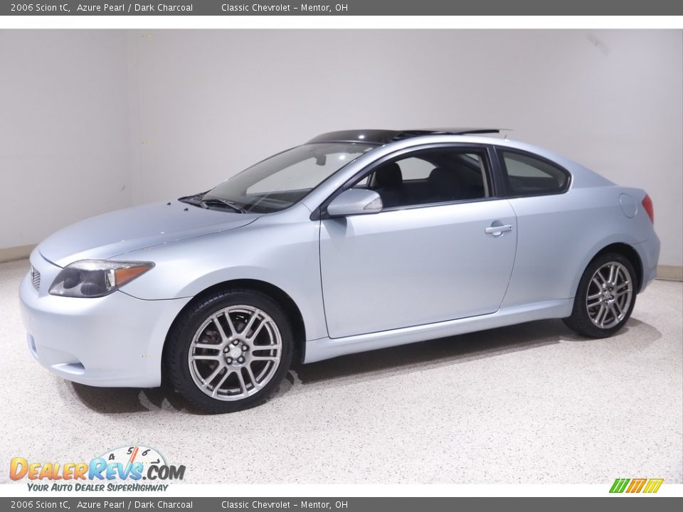 Front 3/4 View of 2006 Scion tC  Photo #3