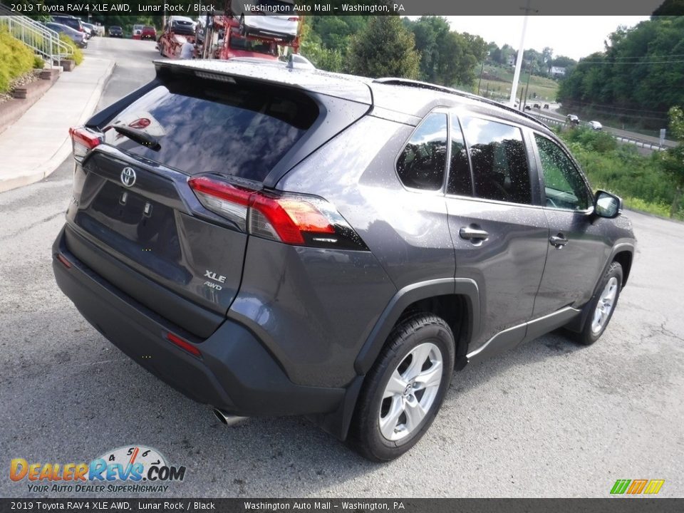 2019 Toyota RAV4 XLE AWD Lunar Rock / Black Photo #17