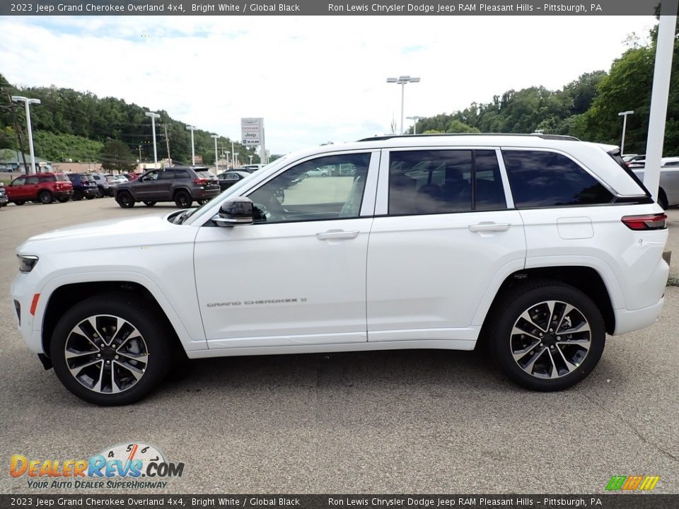 Bright White 2023 Jeep Grand Cherokee Overland 4x4 Photo #2