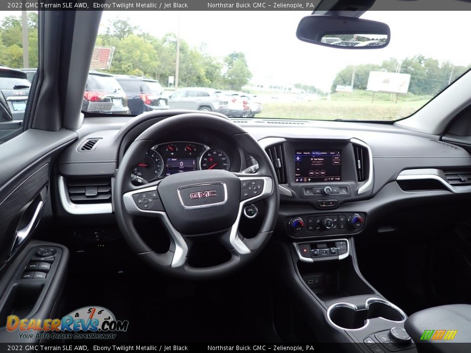 Dashboard of 2022 GMC Terrain SLE AWD Photo #18